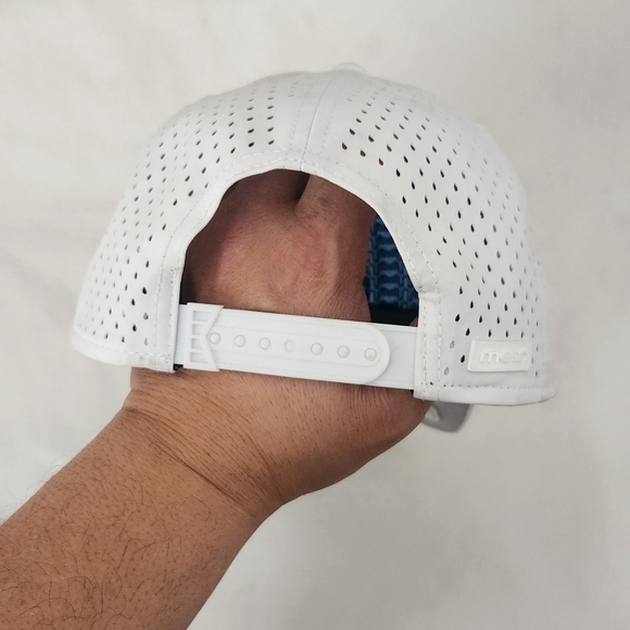 MELIN A-Game Hydro White Hat Performance adjustable curved Snapback SZ SM Adult - Picture 3 of 11
